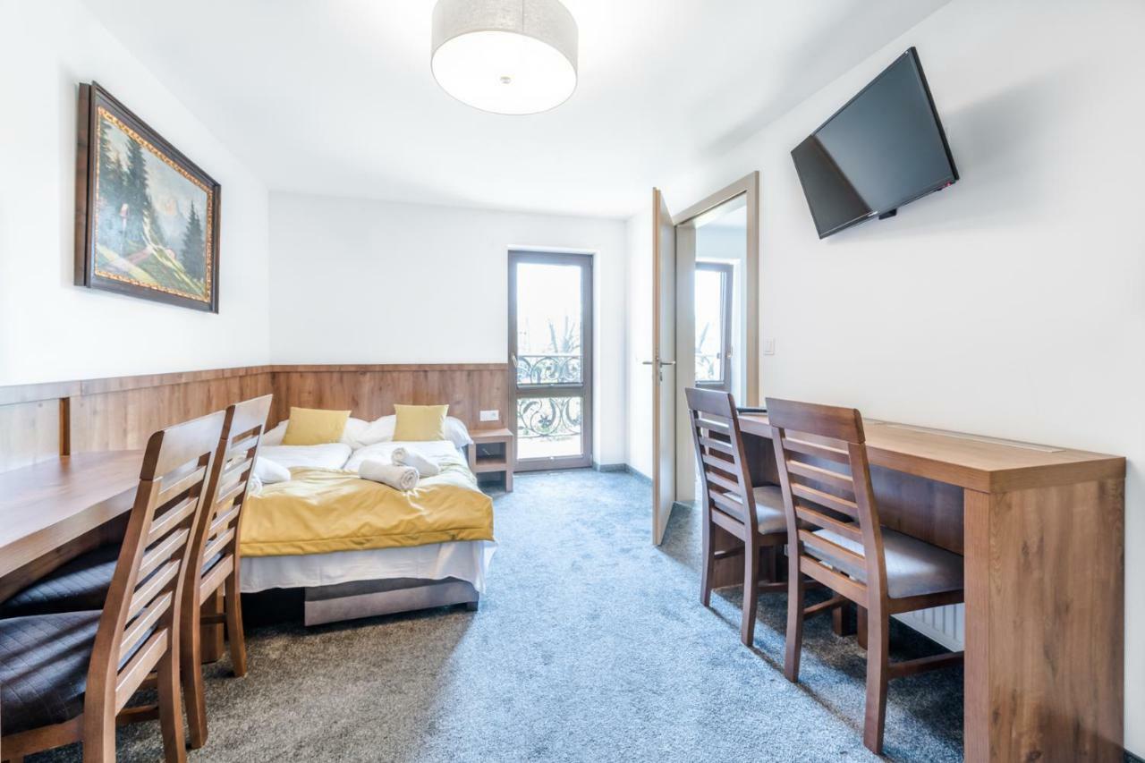 Dworek Nad Bialka Apartamenty-pokoje-bialka Tatrzanska-czarna Gora Parco vacanze Czarna Góra